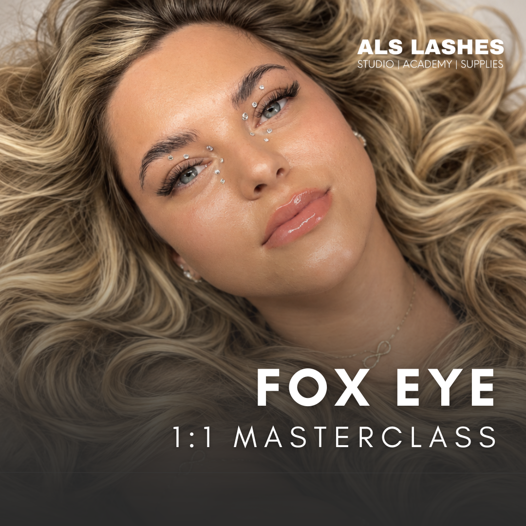 1:1 Foxy / Eyeliner Look Masterclass