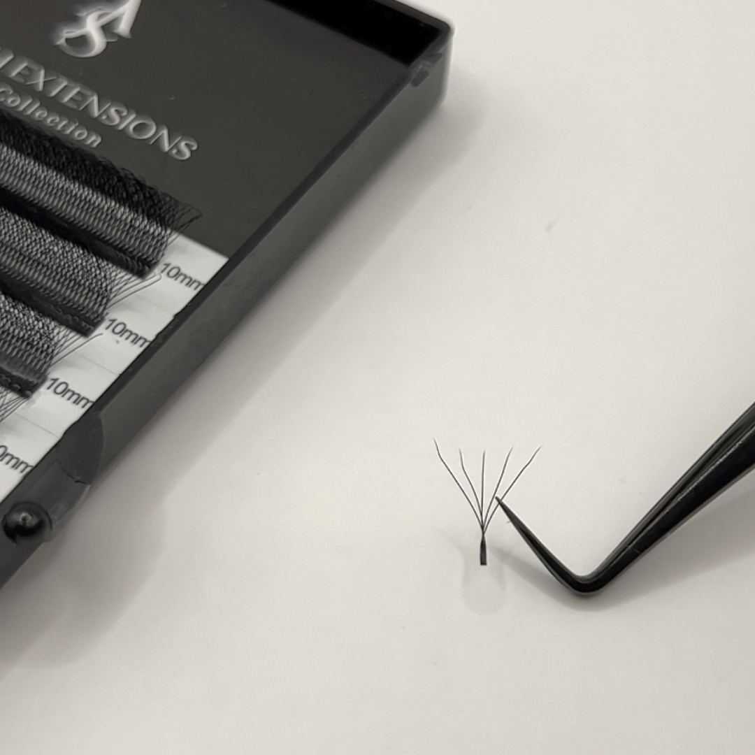 5D CLOVER LASHES (M CURL)