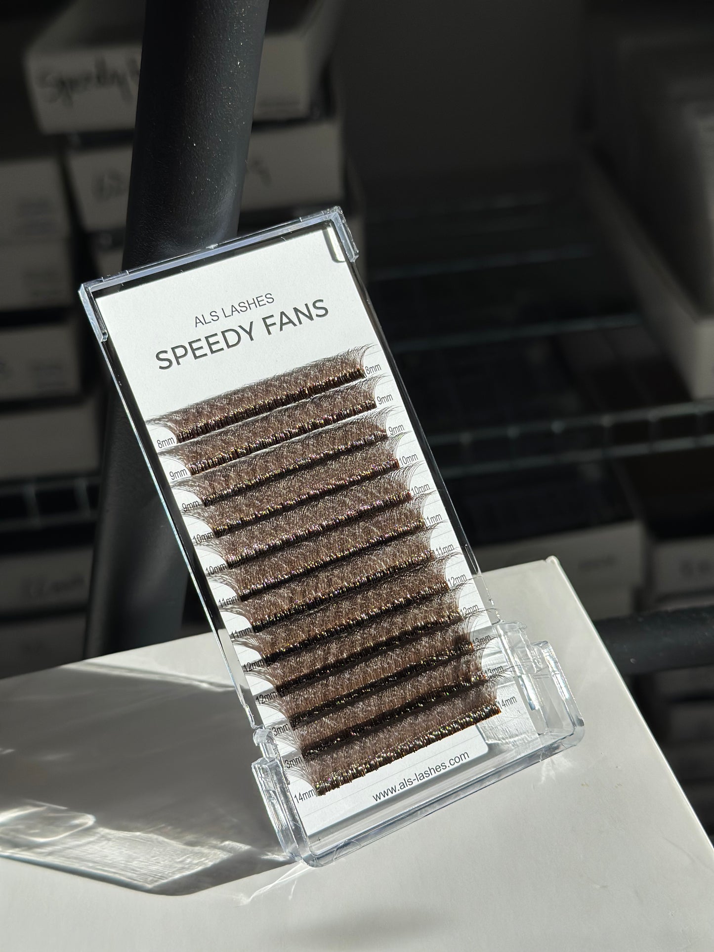 6D - Narrow Speedy Fans in Brown