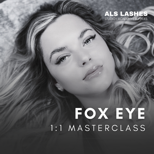 1:1 Foxy / Eyeliner Look Masterclass